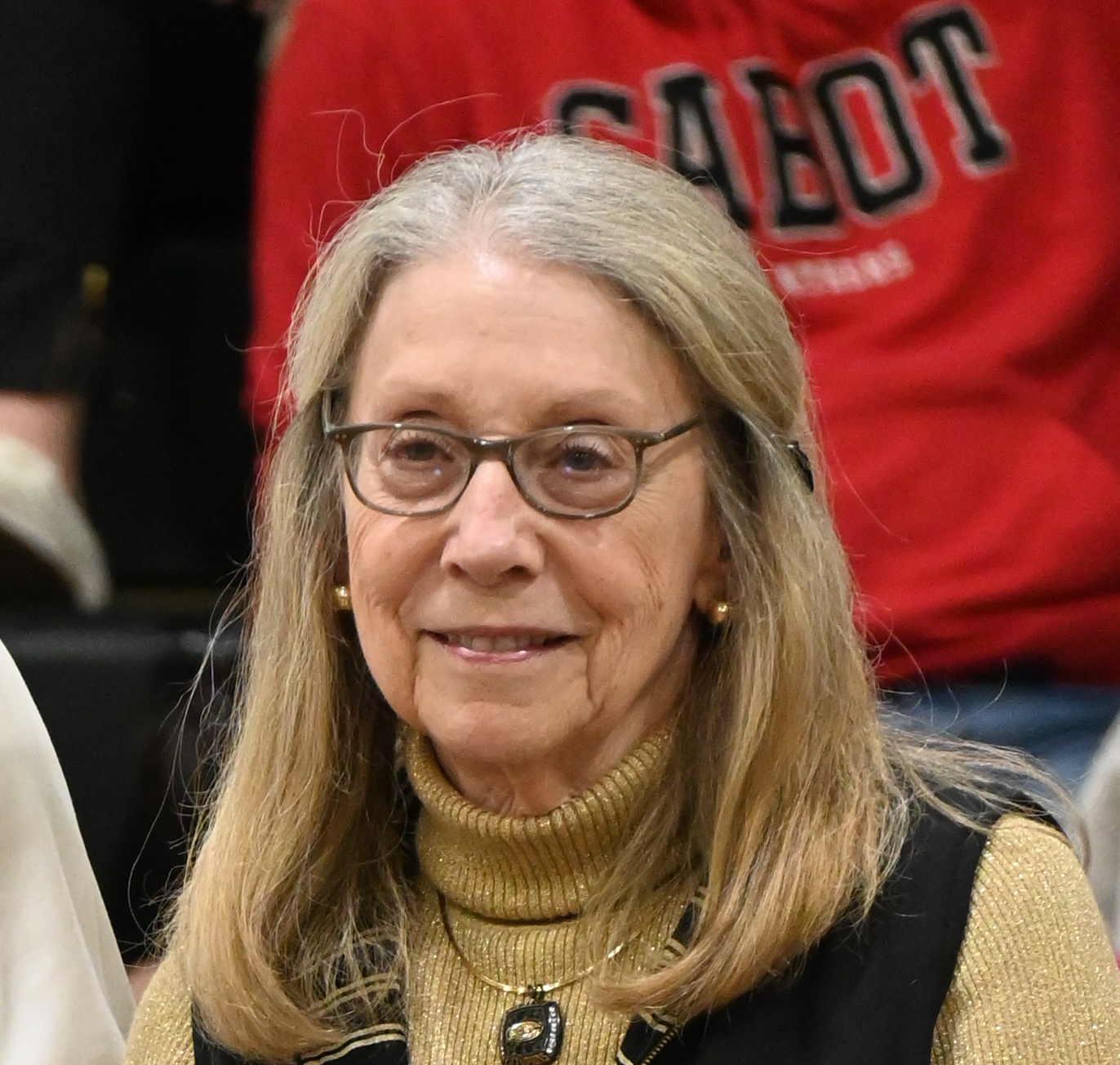 Rousseau Announces Retirement